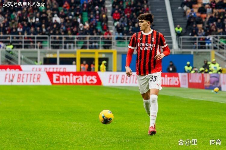 20岁新星爆火引关注：阿森纳安排球探造访AC米兰，阿莱格里不放人